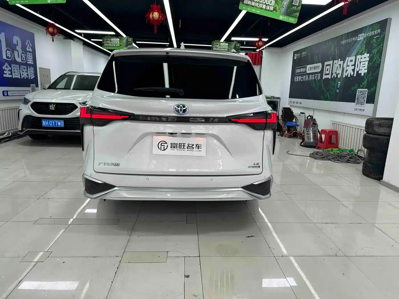 2023 Sienna 2.5L Hybrid Comfort Edition — миниатюра 5