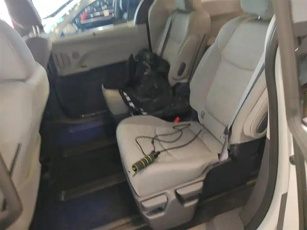 2024 Sienna 2.5L Hybrid Comfort Edition — миниатюра 13