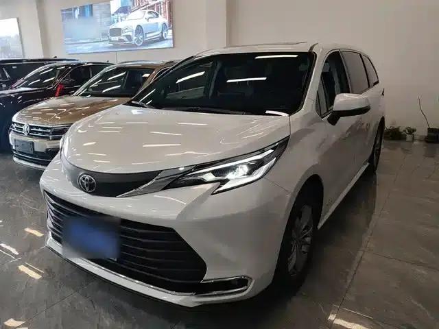 2024 Sienna 2.5L Hybrid Comfort Edition