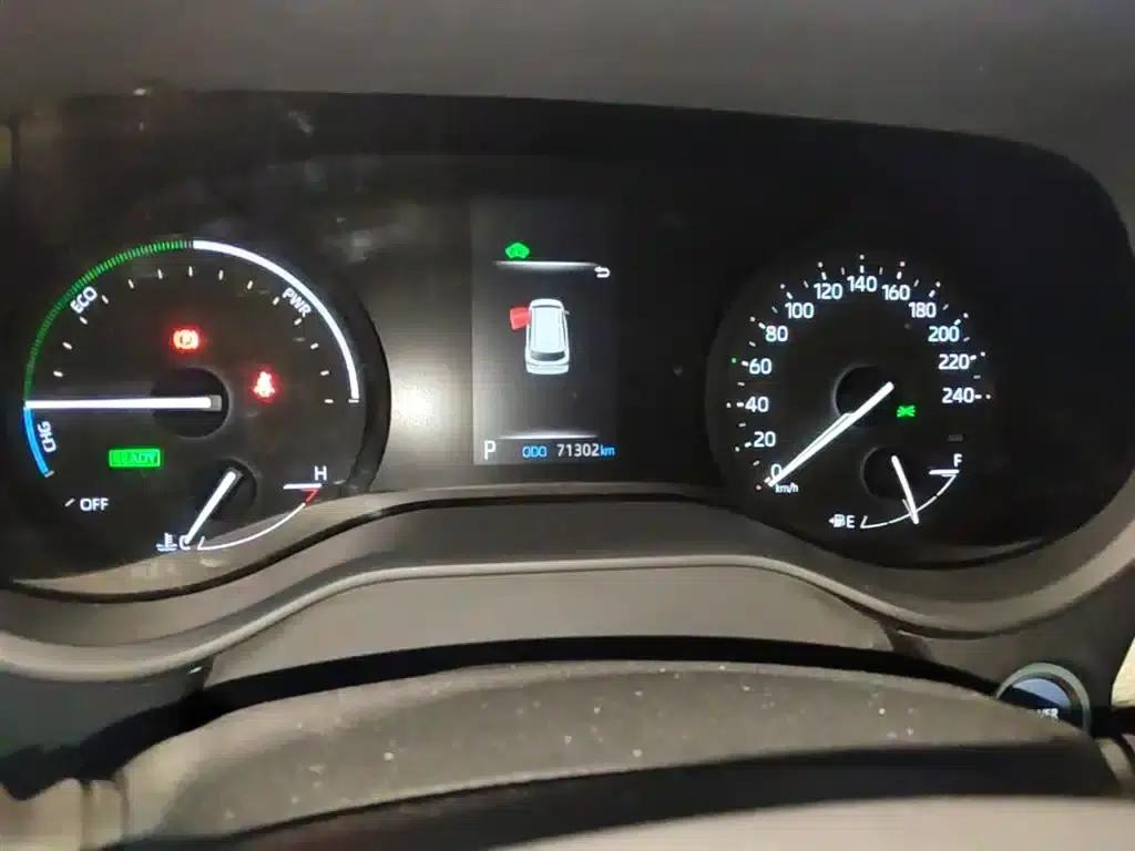 2023 Sienna 2.5L Hybrid Comfort Edition — миниатюра 12