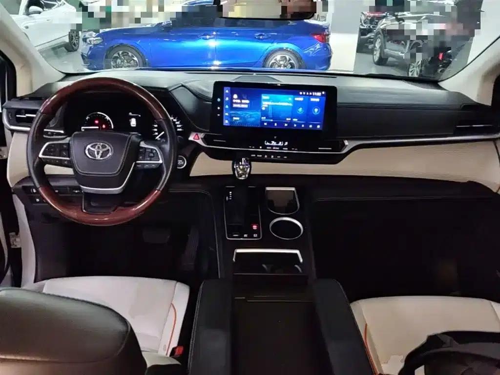 2023 Sienna 2.5L Hybrid Comfort Edition — миниатюра 10
