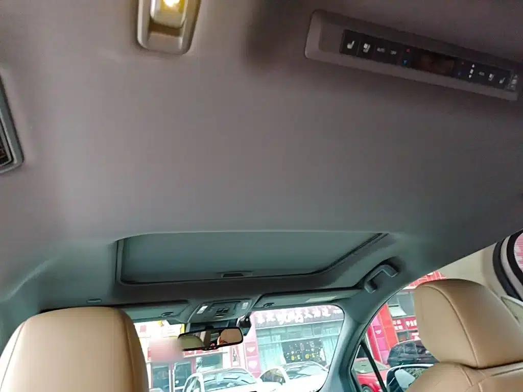 2021 Sienna 2.5L Hybrid Supreme Edition — миниатюра 9