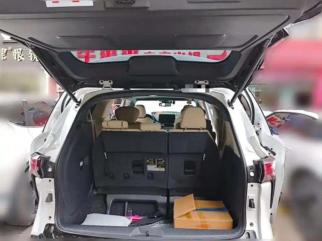 2021 Sienna 2.5L Hybrid Supreme Edition — миниатюра 10