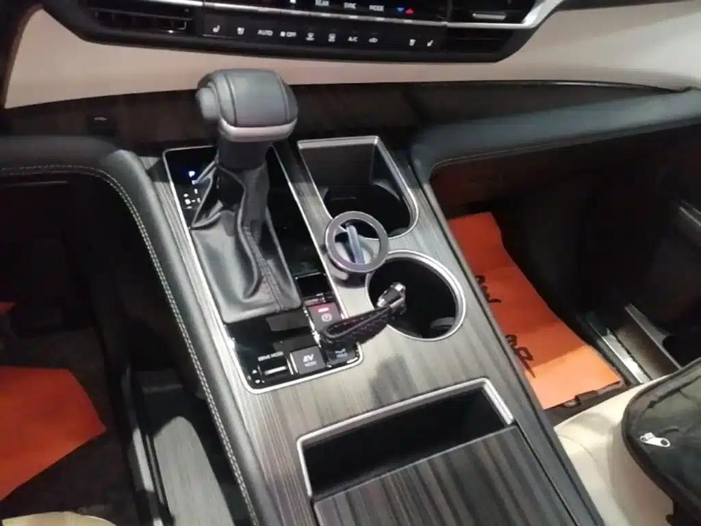 2023 Sienna 2.5L Hybrid Premium Edition — миниатюра 14