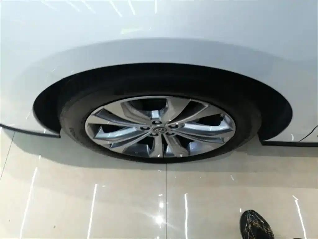 2023 Sienna 2.5L Hybrid Premium Edition — миниатюра 23