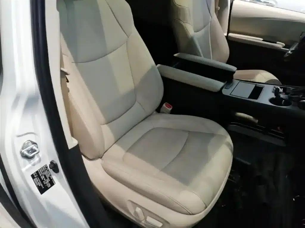 2023 Sienna 2.5L Hybrid Premium Edition — миниатюра 25