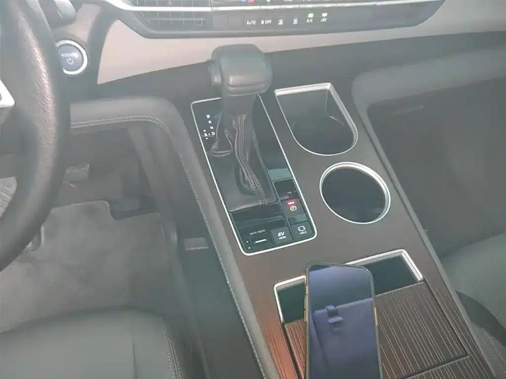 2023 Sienna 2.5L Hybrid Comfort Edition — миниатюра 14