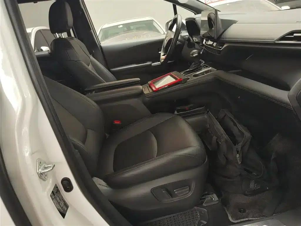 2023 Sienna 2.5L Hybrid Premium Edition — миниатюра 20