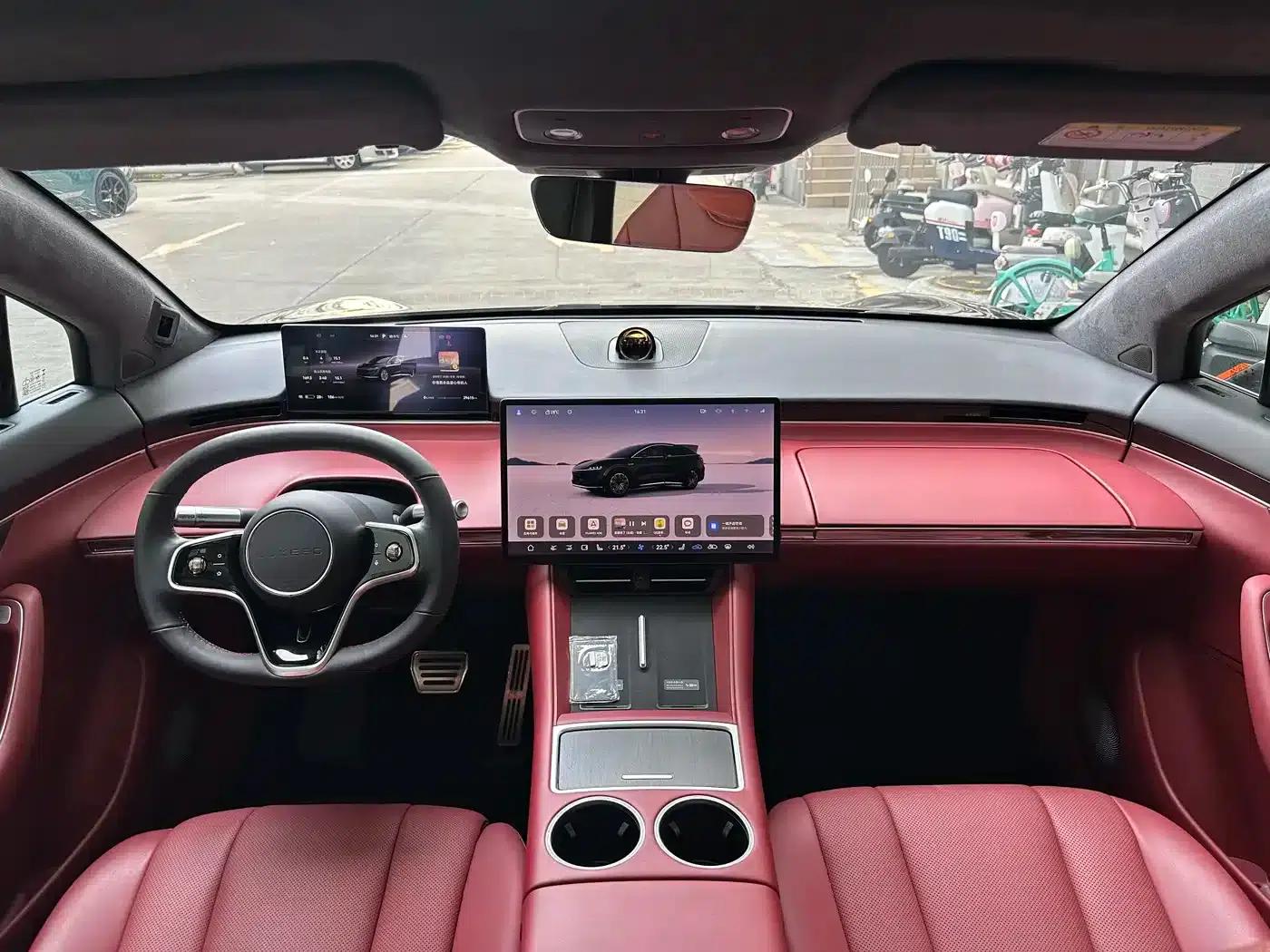 Zhijie R7 2024 Pure Electric 667km Pro — миниатюра 12