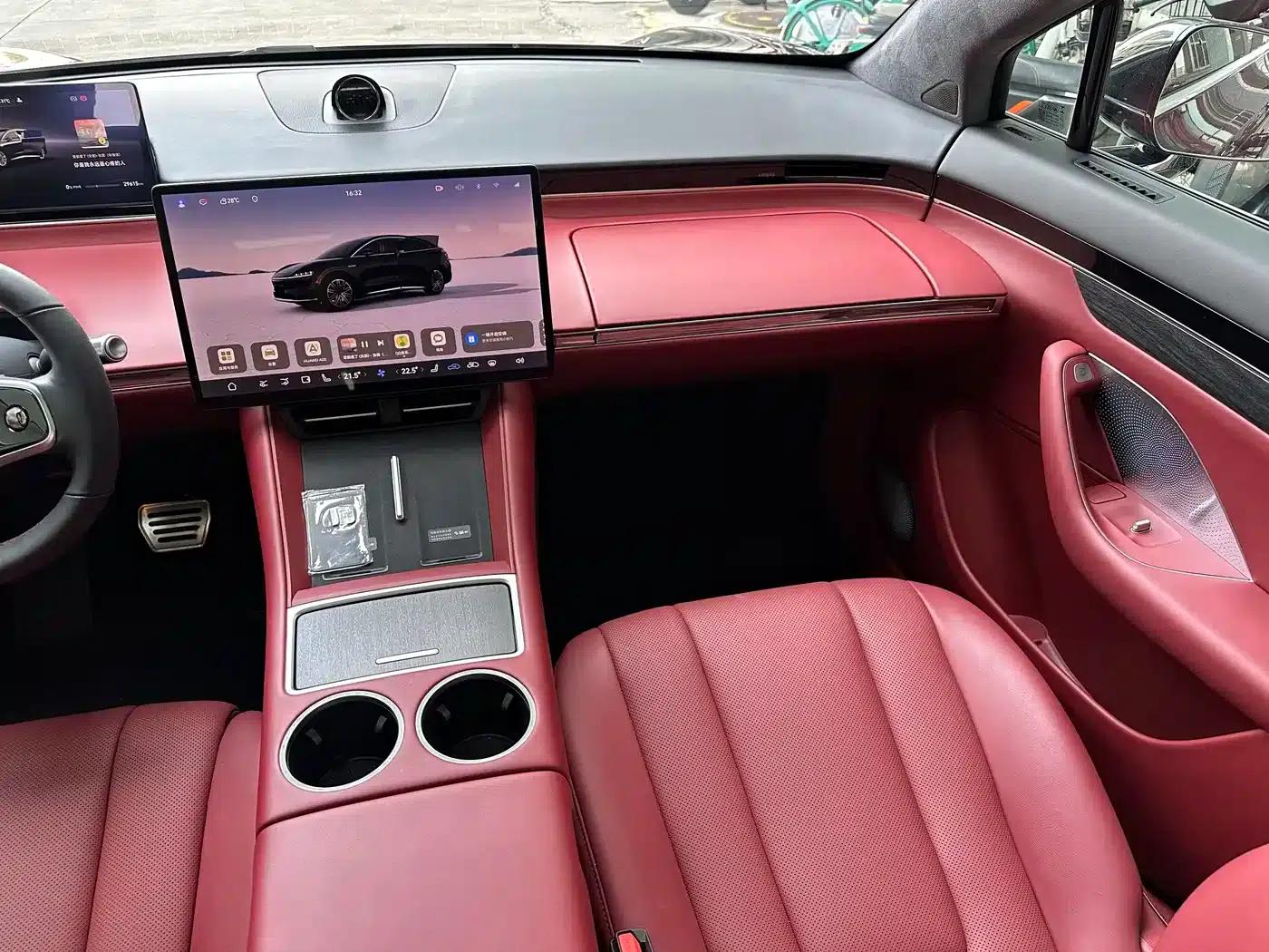 Zhijie R7 2024 Pure Electric 667km Pro — миниатюра 13