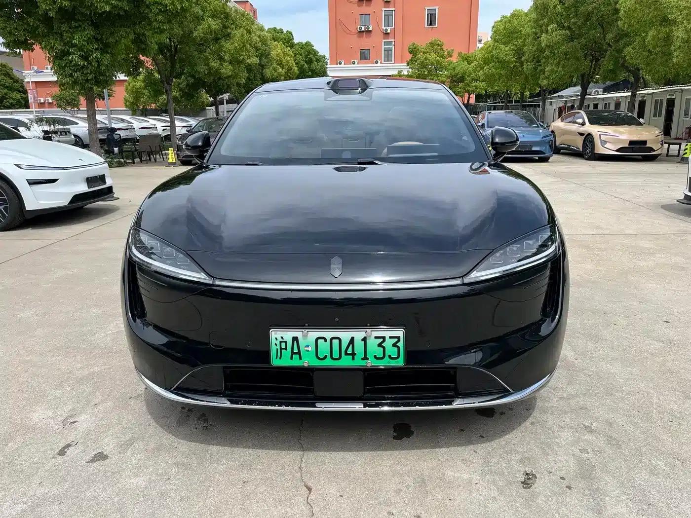 Zhijie R7 2024 Pure Electric 667km Max — миниатюра 2