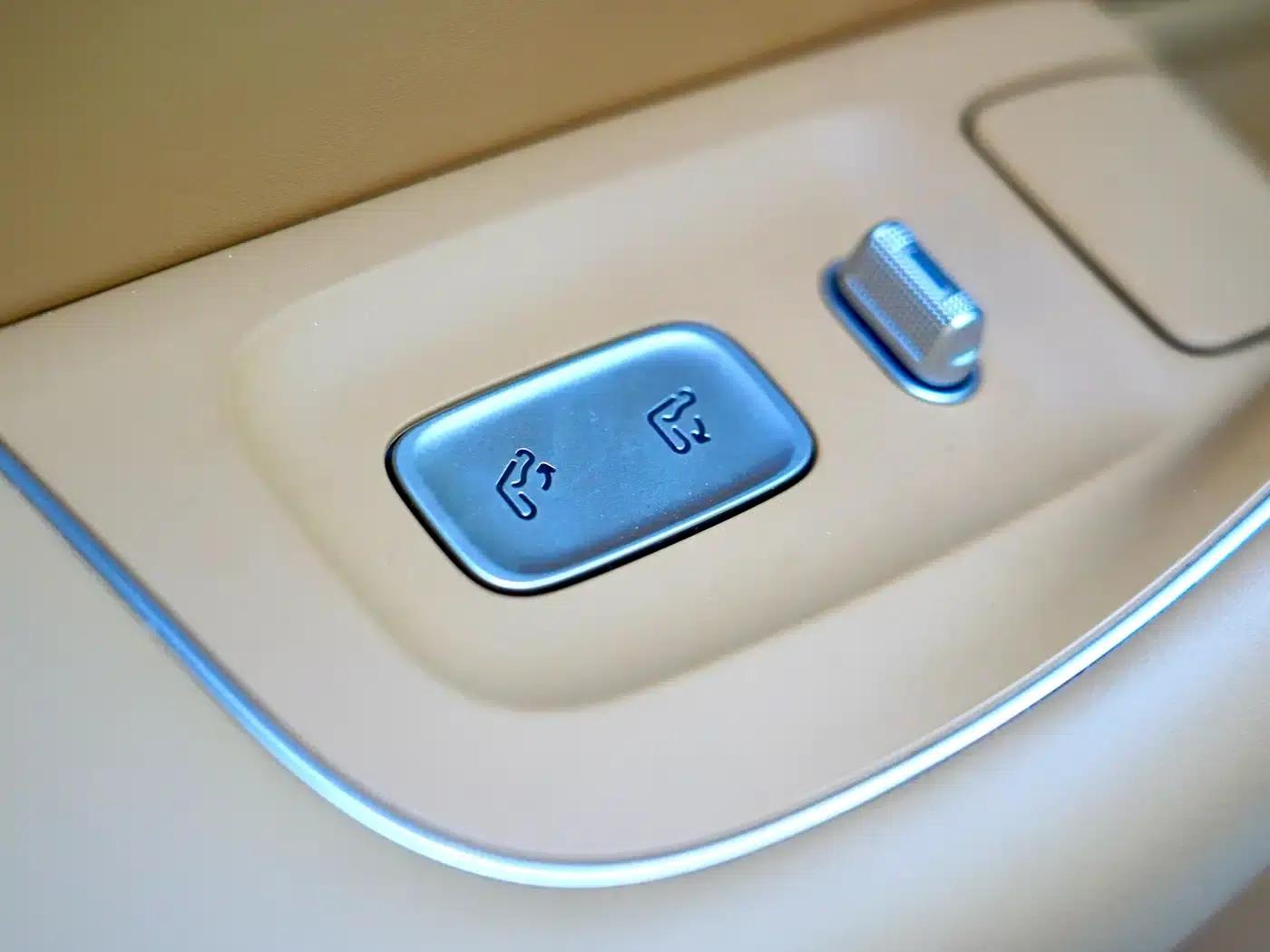 Zhijie R7 2024 Pure Electric 736km Ultra — миниатюра 11