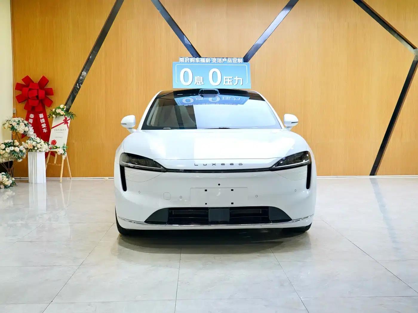 Zhijie R7 2025 Model, Extended Range 251km Max — миниатюра 2