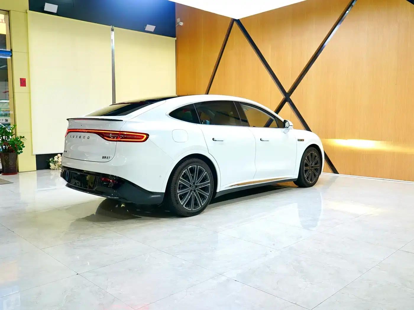 Zhijie R7 2025 Model, Extended Range 251km Max — миниатюра 17