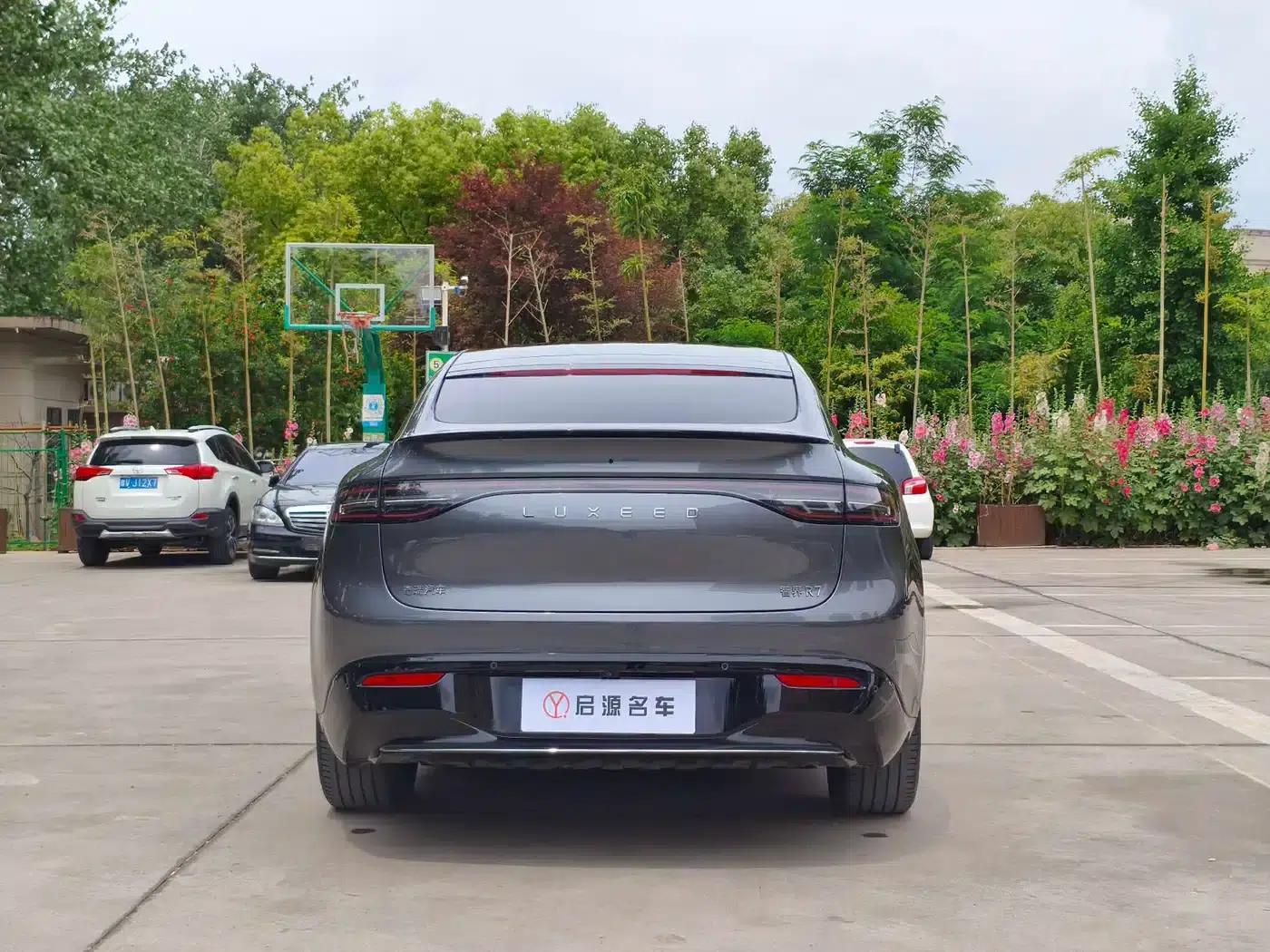 Zhijie R7 2024 Pure Electric 667km Max — миниатюра 17