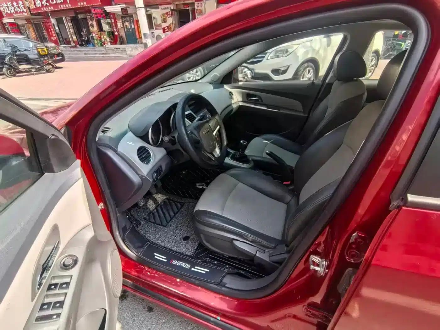 Chevrolet Cruze 2013 1.6L SL MT — миниатюра 8