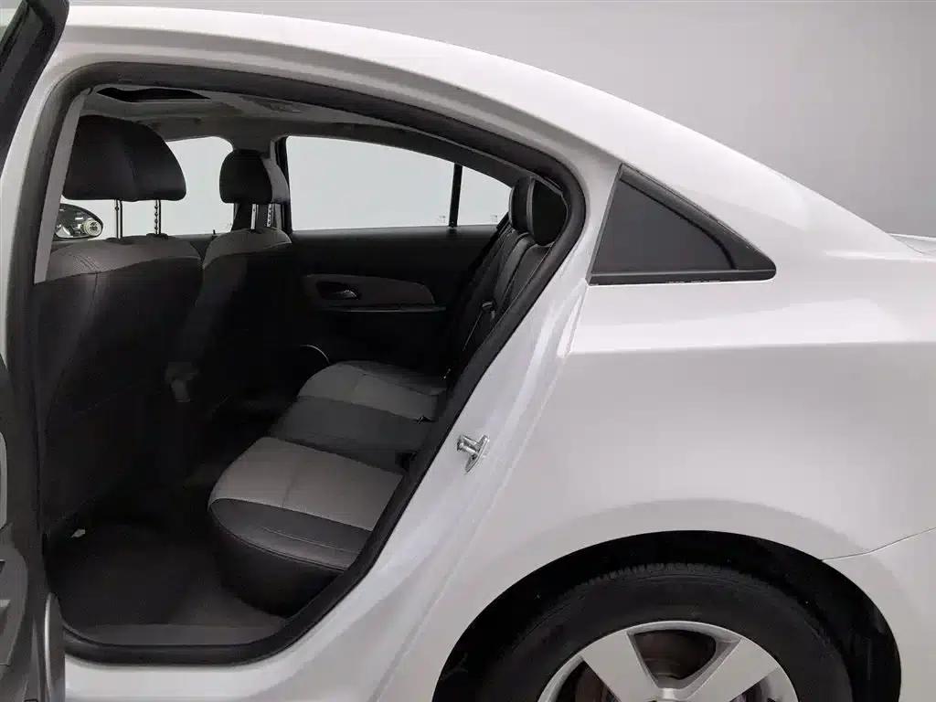 Chevrolet Cruze 2013 1.6L SE AT — миниатюра 15