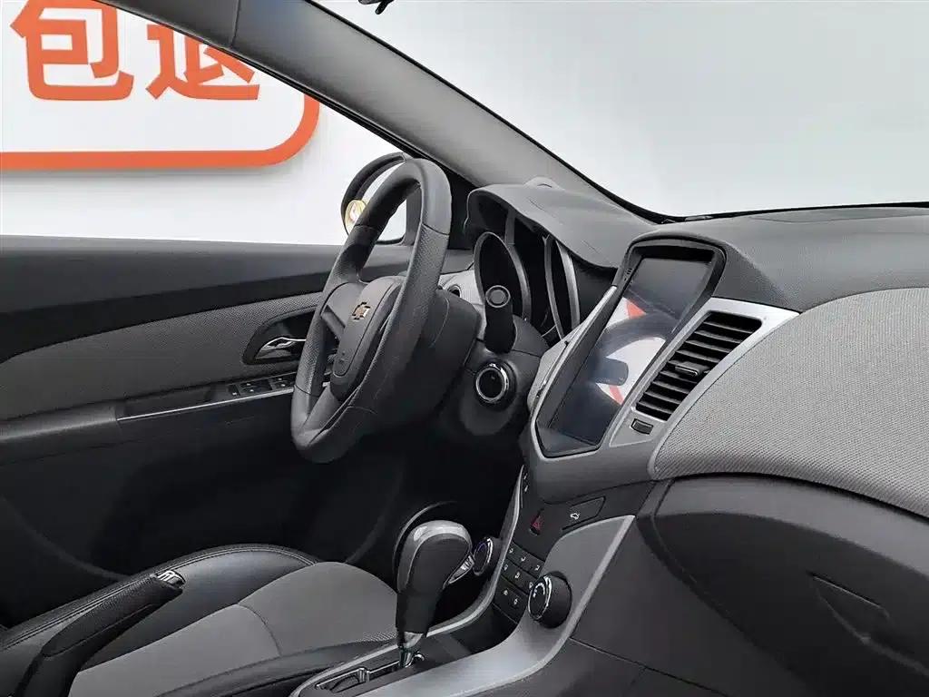 Chevrolet Cruze 2013 1.6L SE AT — миниатюра 22