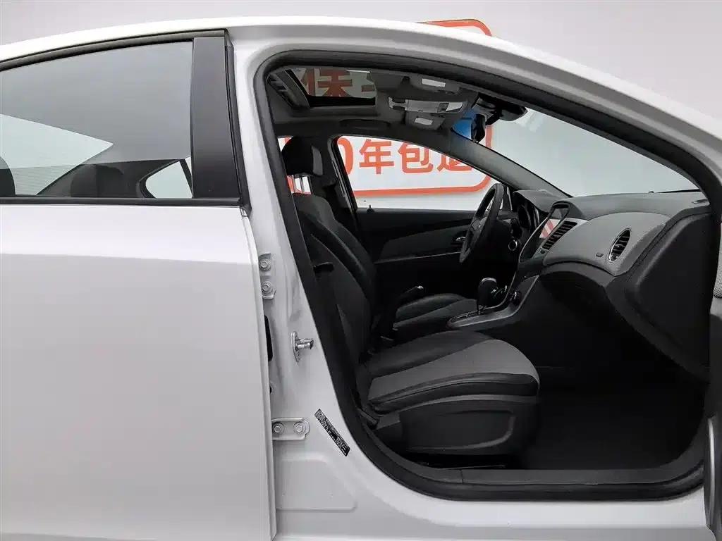 Chevrolet Cruze 2013 1.6L SE AT — миниатюра 23