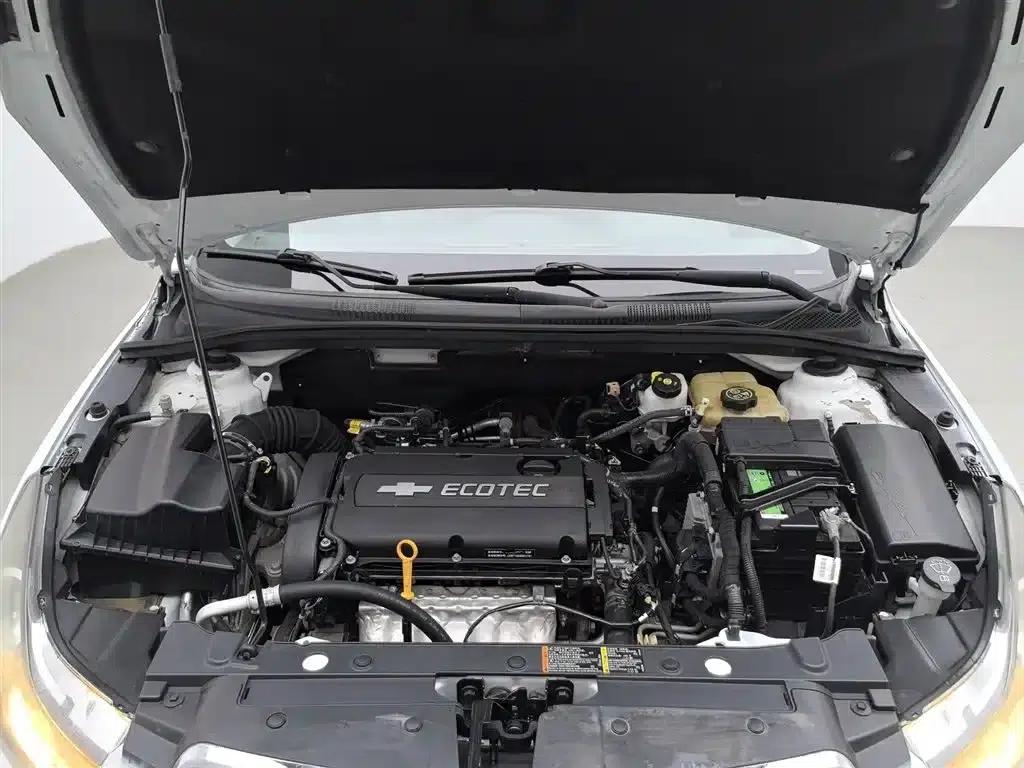Chevrolet Cruze 2013 1.6L SE AT — миниатюра 6