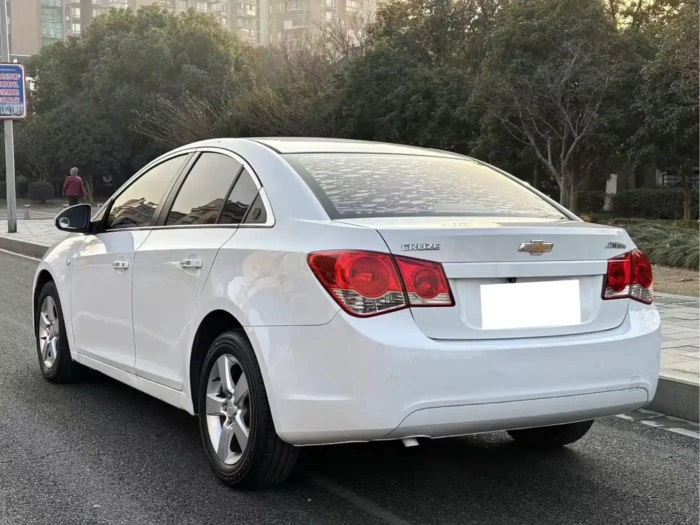 Chevrolet Cruze 2013 1.8L SE AT — миниатюра 6