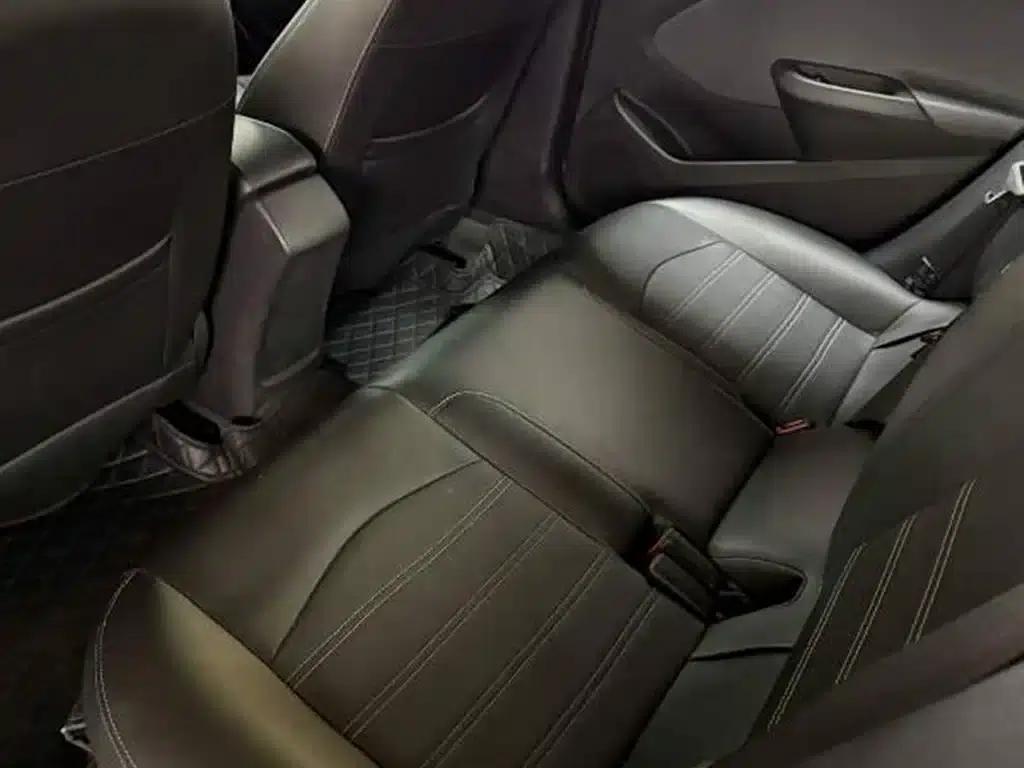 Chevrolet Cruze 2018 320 Automatic Pioneer Sunroof Edition — миниатюра 4