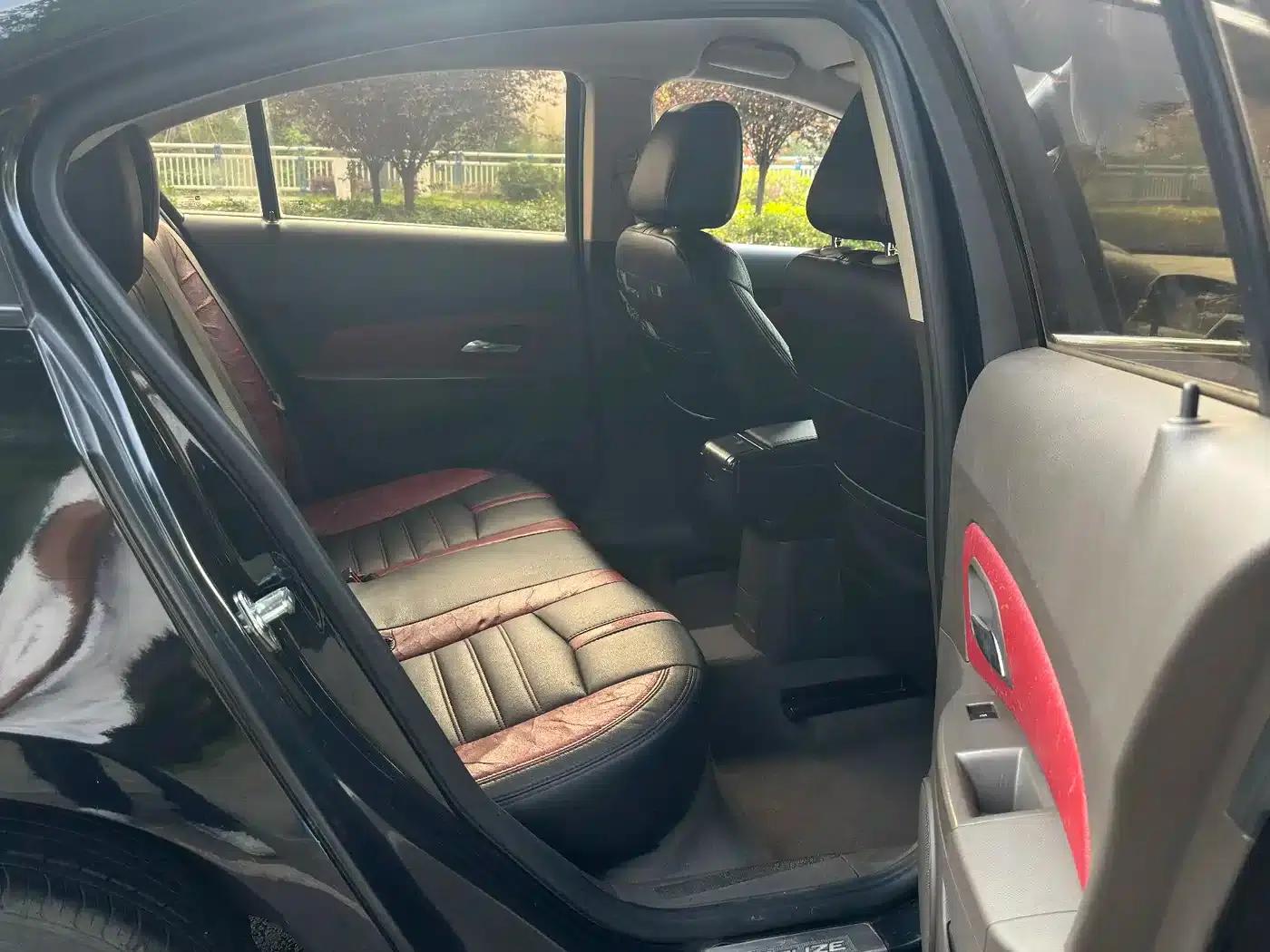 Chevrolet Cruze 2015 1.5L Classic SL MT — миниатюра 15