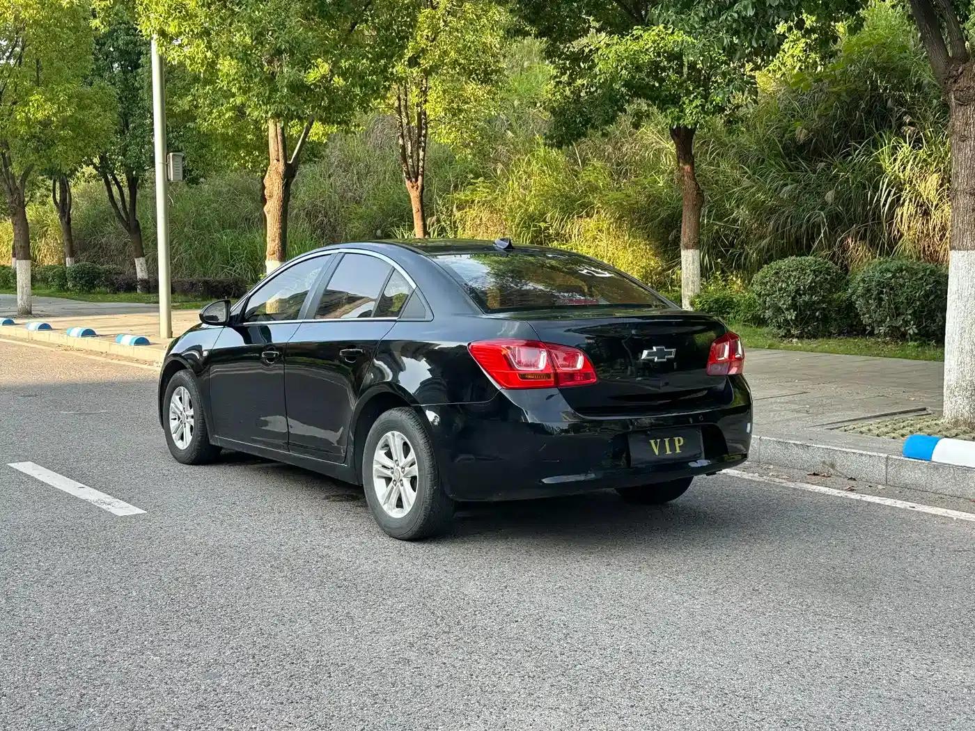 Chevrolet Cruze 2015 1.5L Classic SL MT — миниатюра 7