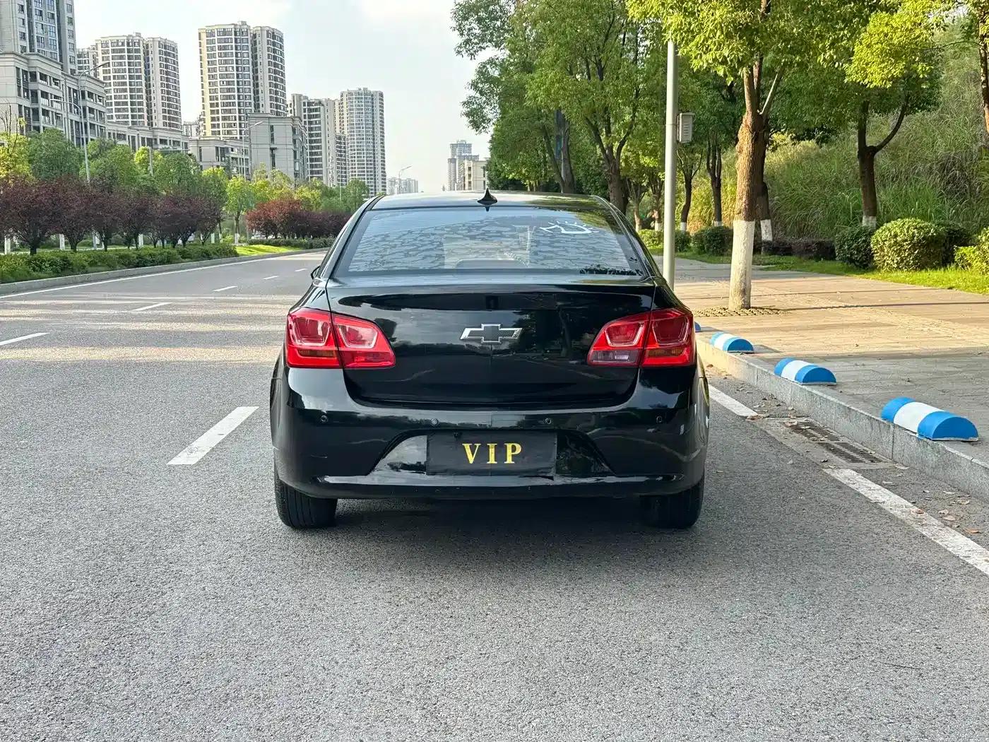 Chevrolet Cruze 2015 1.5L Classic SL MT — миниатюра 8