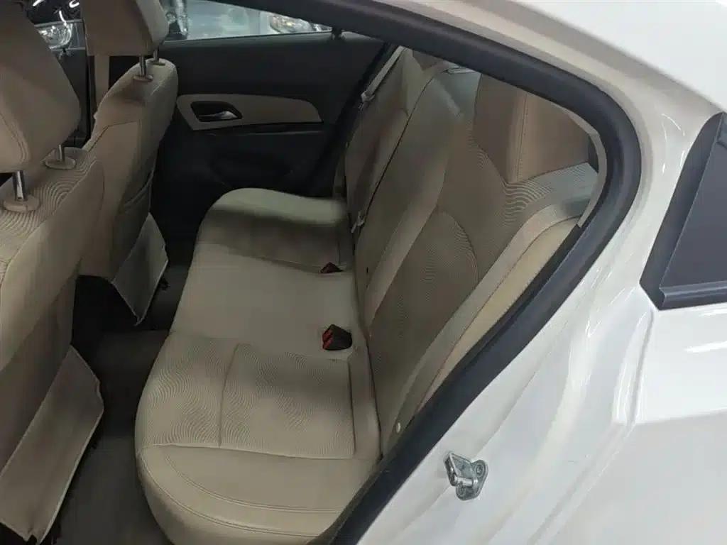 Chevrolet Cruze 2015 1.5L Classic SE AT — миниатюра 17