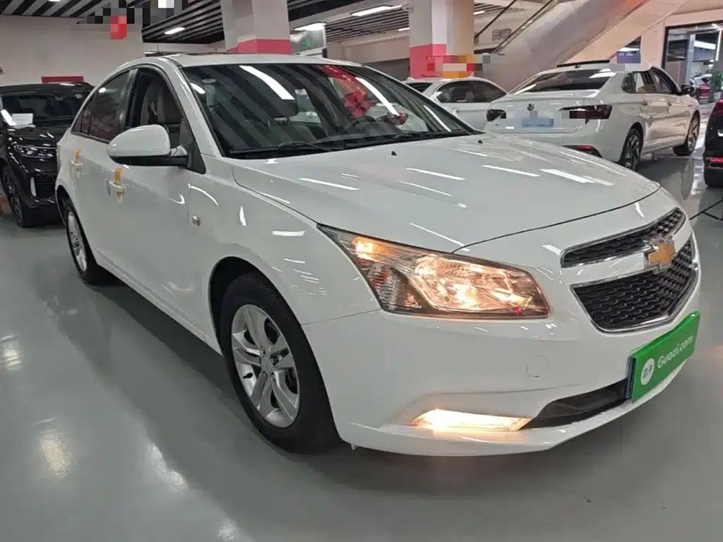 Chevrolet Cruze 2015 1.5L Classic SE AT — миниатюра 4