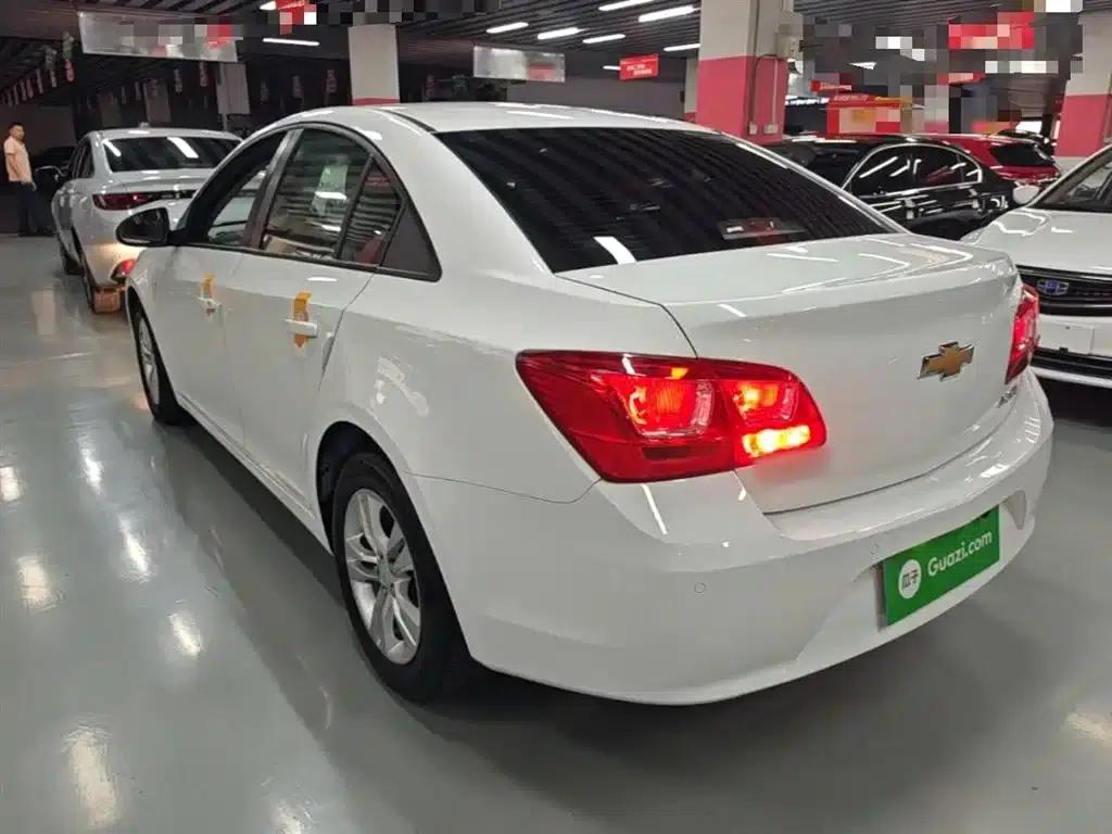 Chevrolet Cruze 2015 1.5L Classic SE AT — миниатюра 5