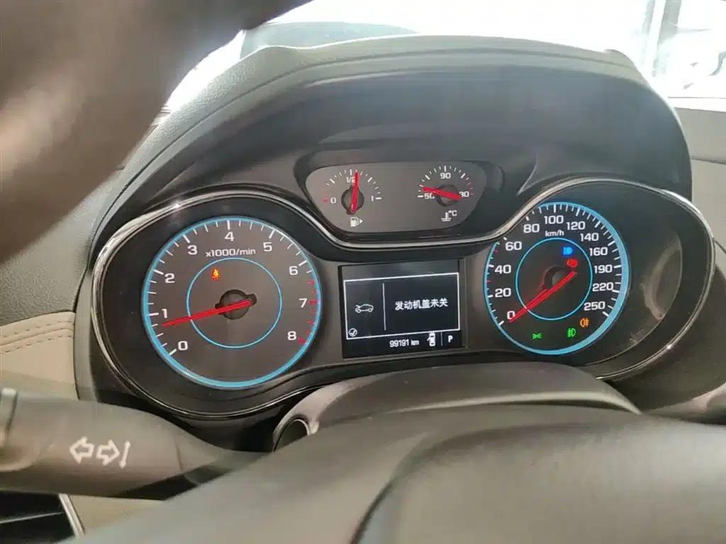 Chevrolet Cruze 2015 1.5L Automatic Luxury Edition — миниатюра 12