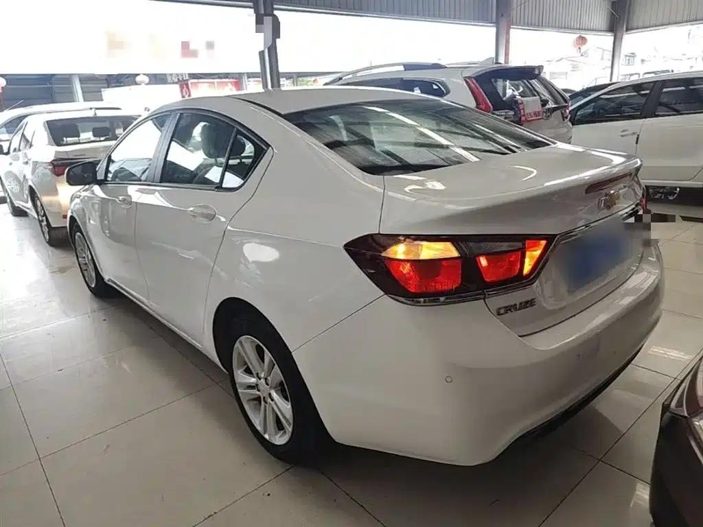 Chevrolet Cruze 2015 1.5L Automatic Luxury Edition — миниатюра 5