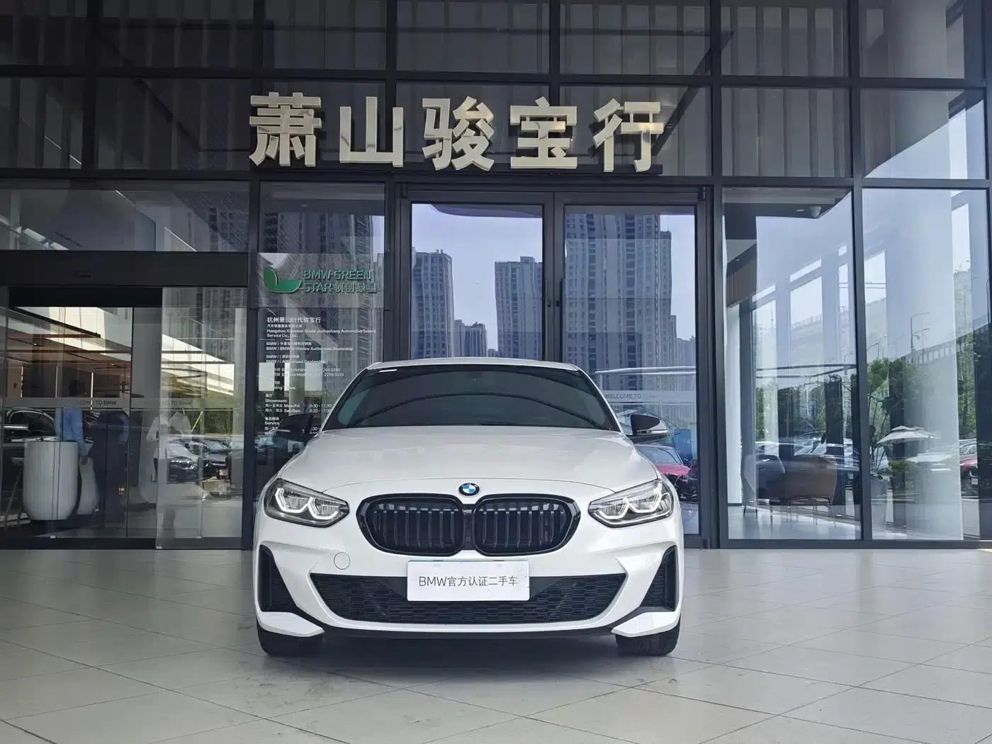 BMW 1 Series 2023 125i M Sport Shadow Edition — миниатюра 3