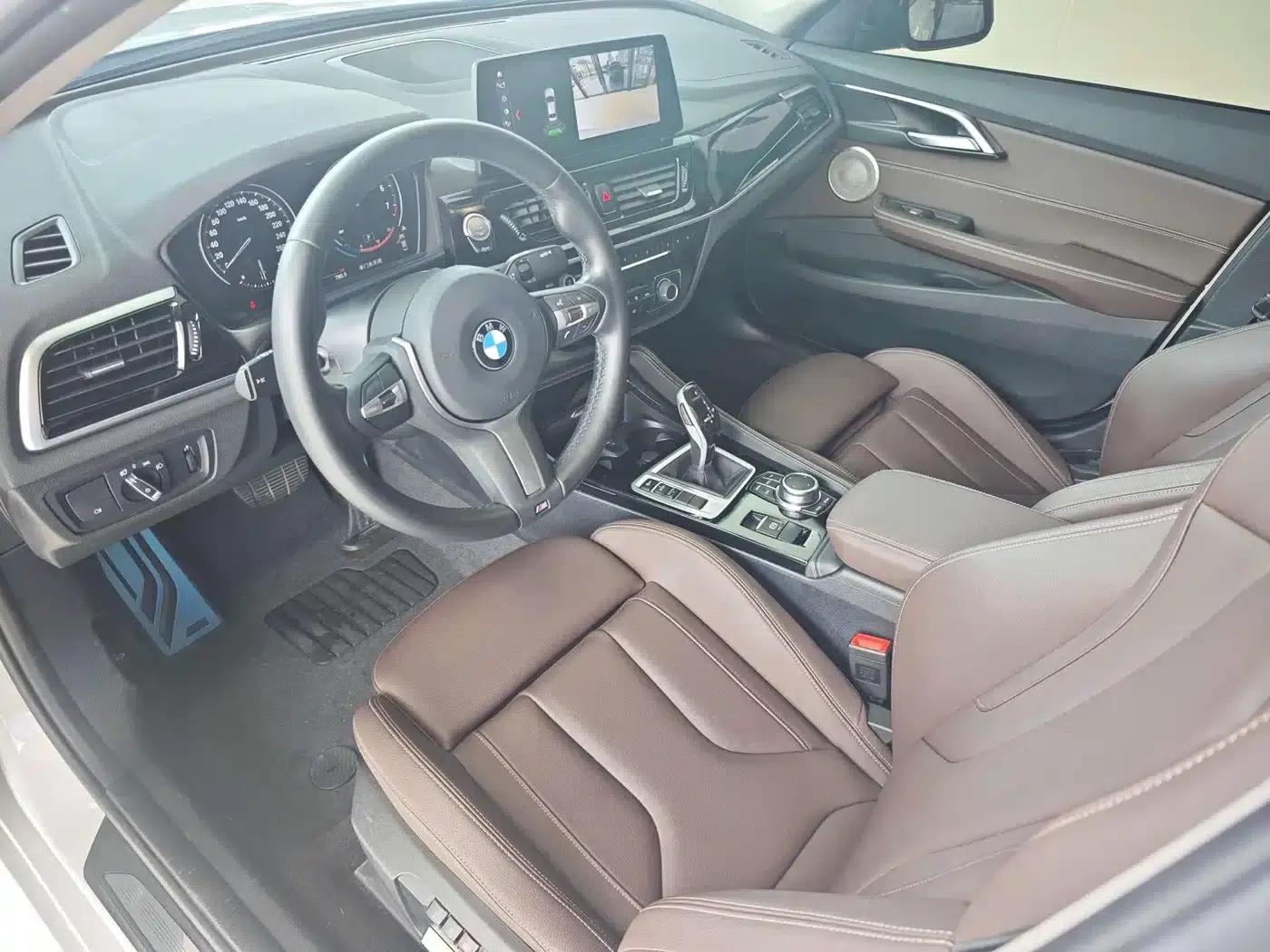 BMW 1 Series 2023 125i M Sport Shadow Edition — миниатюра 6