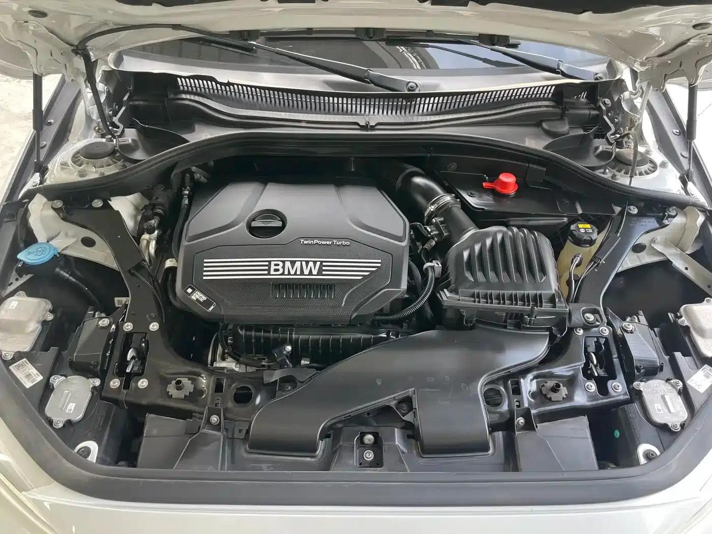 2022 BMW 1 Series 120i M Sport Shadow Edition — миниатюра 29