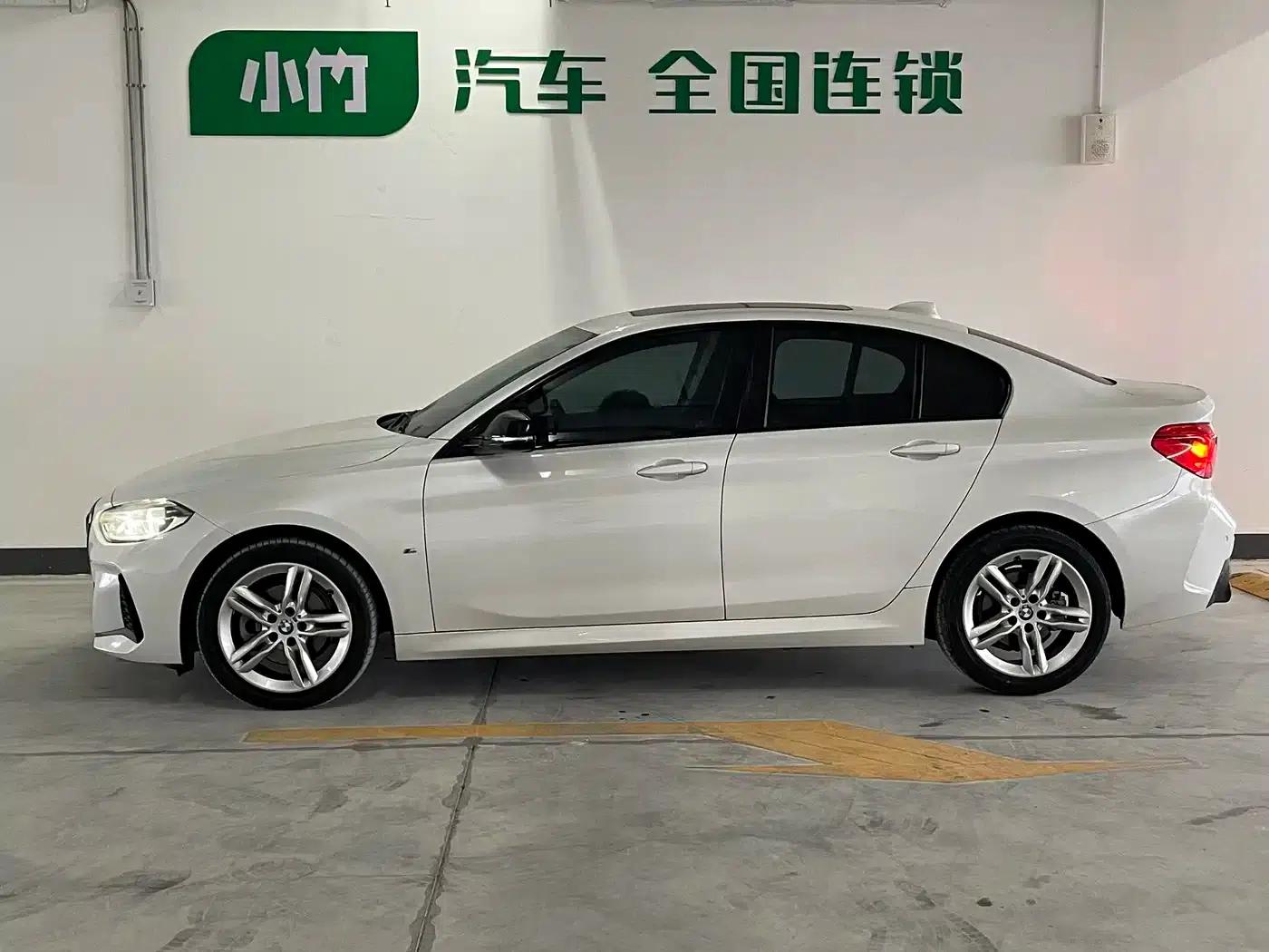 2022 BMW 1 Series 120i M Sport Shadow Edition — миниатюра 5