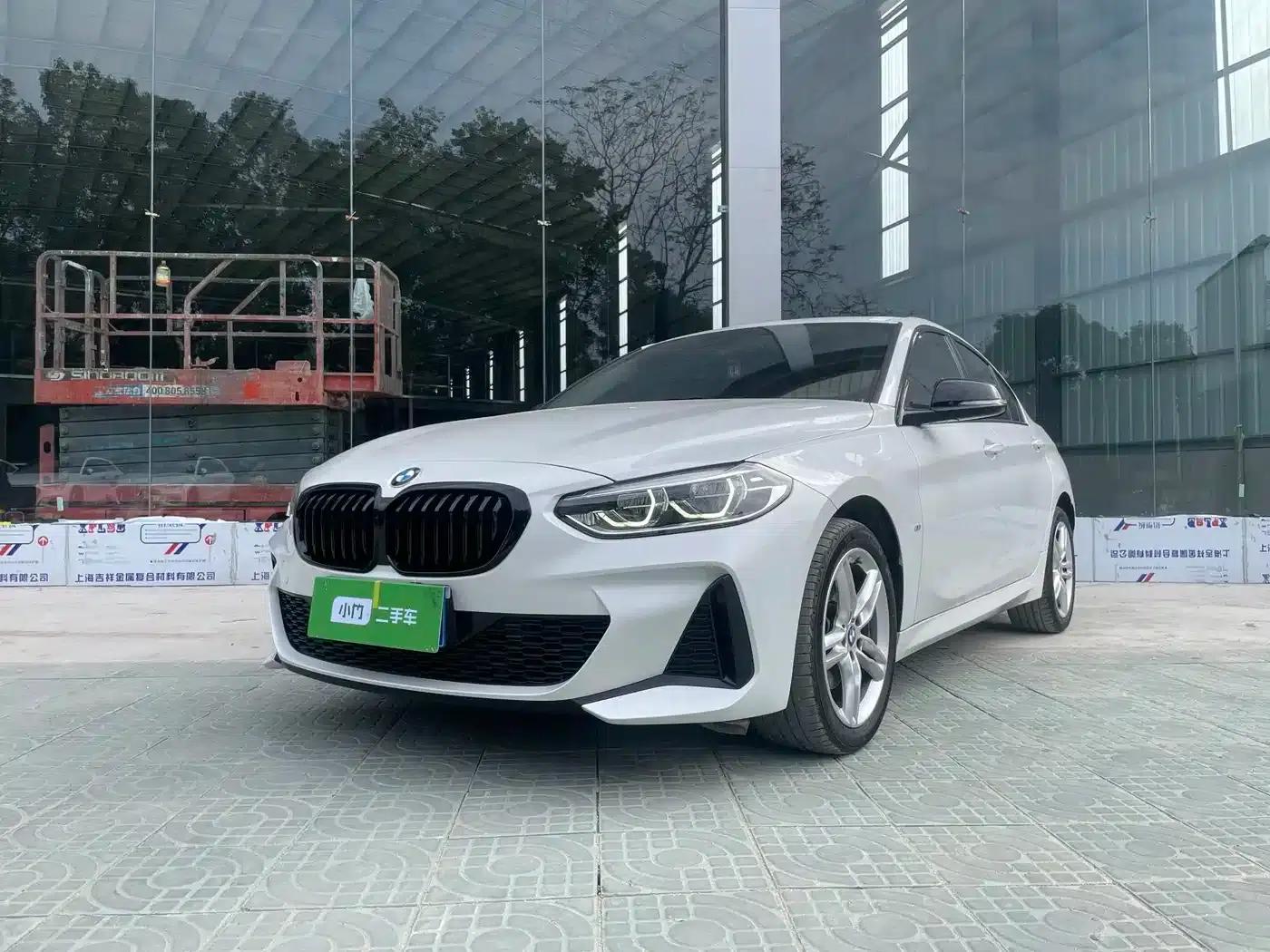 BMW 1 Series 2021 Facelift 120i M Sport Shadow Edition — миниатюра 1