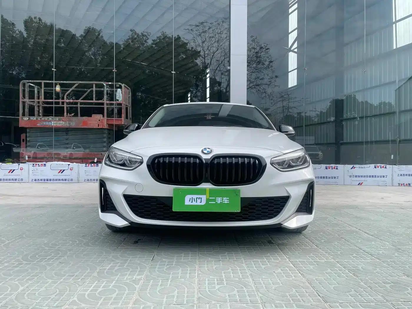 BMW 1 Series 2021 Facelift 120i M Sport Shadow Edition — миниатюра 2