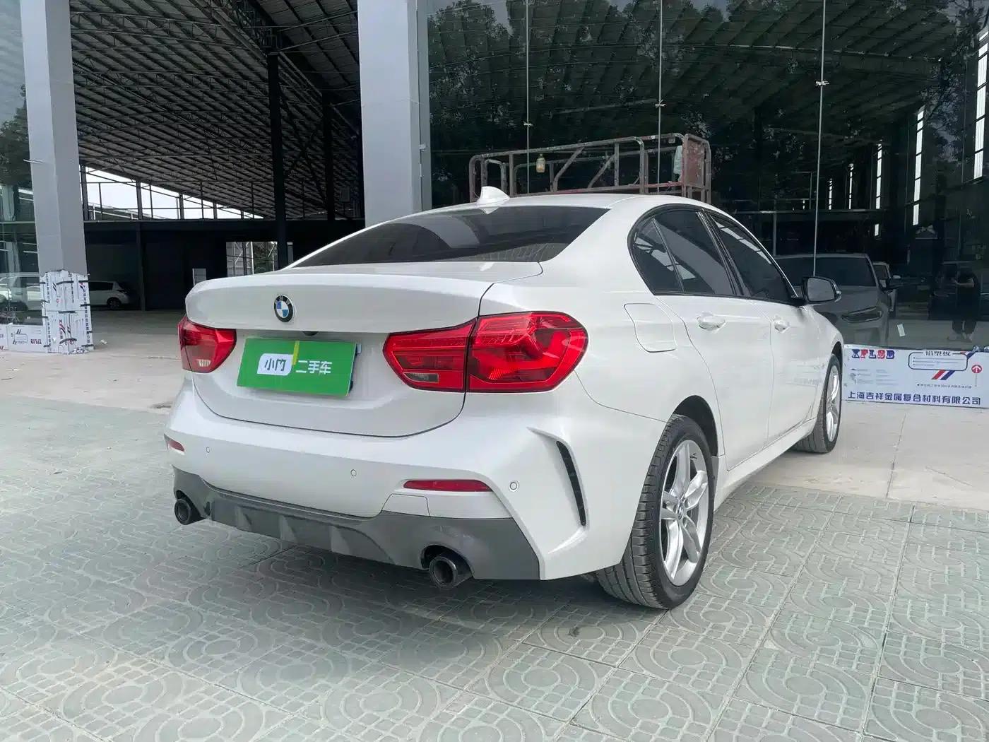 BMW 1 Series 2021 Facelift 120i M Sport Shadow Edition — миниатюра 3