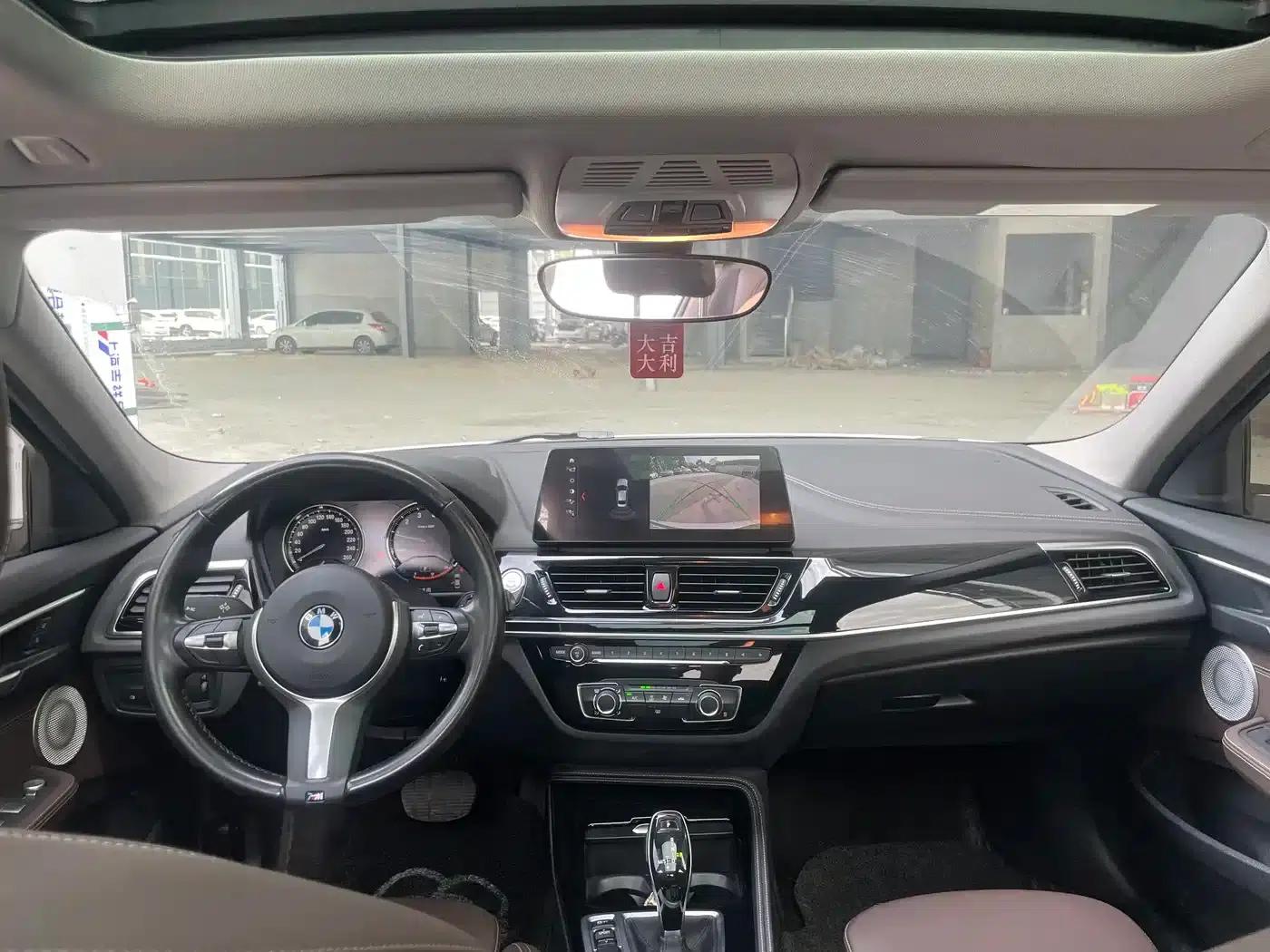 BMW 1 Series 2021 Facelift 120i M Sport Shadow Edition — миниатюра 21