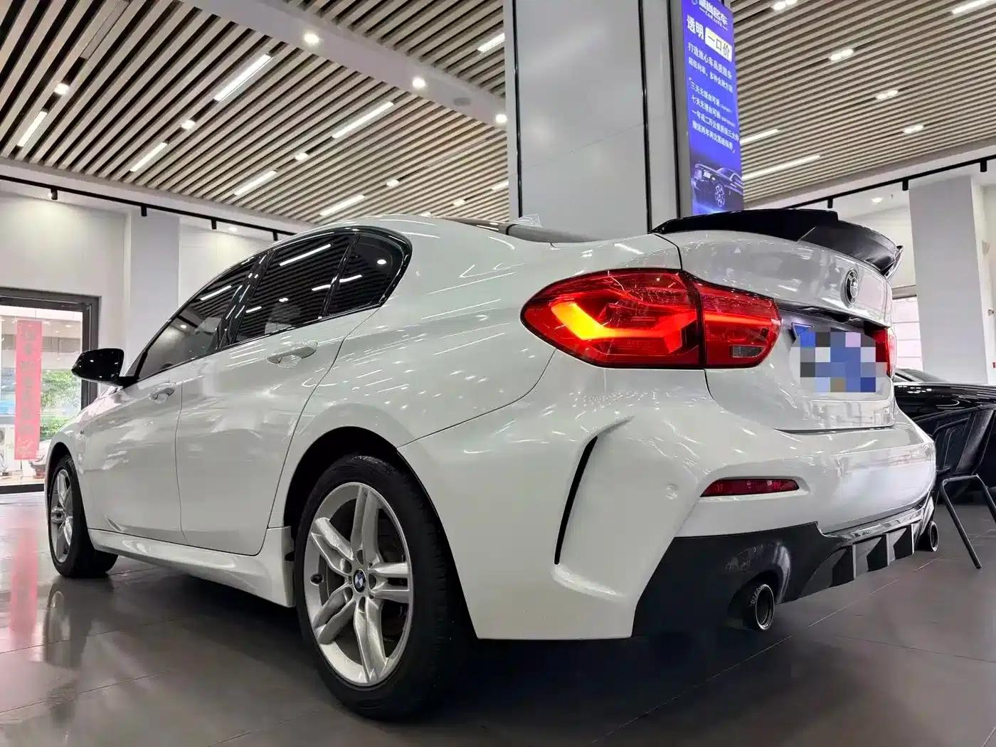 BMW 1 Series 2021 Facelift 120i M Sport Shadow Edition — миниатюра 4