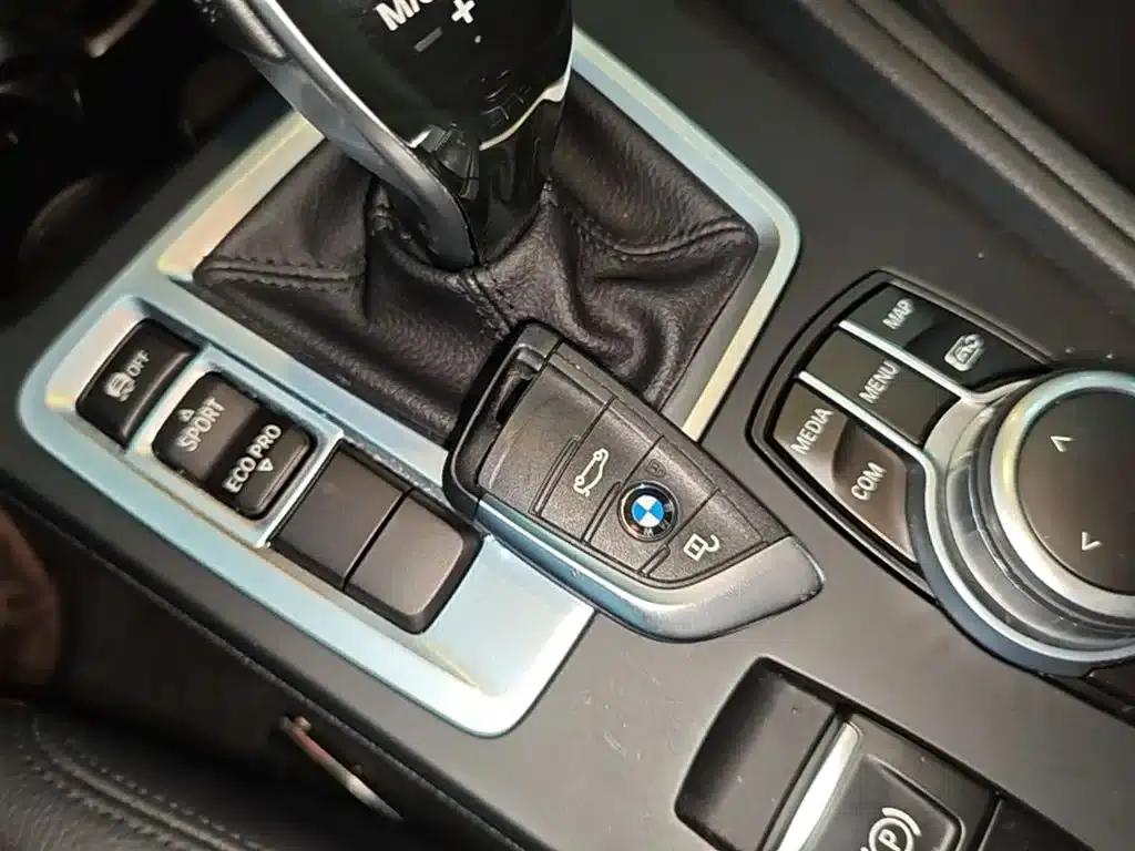 2021 BMW 1 Series 120i M Sport — миниатюра 9