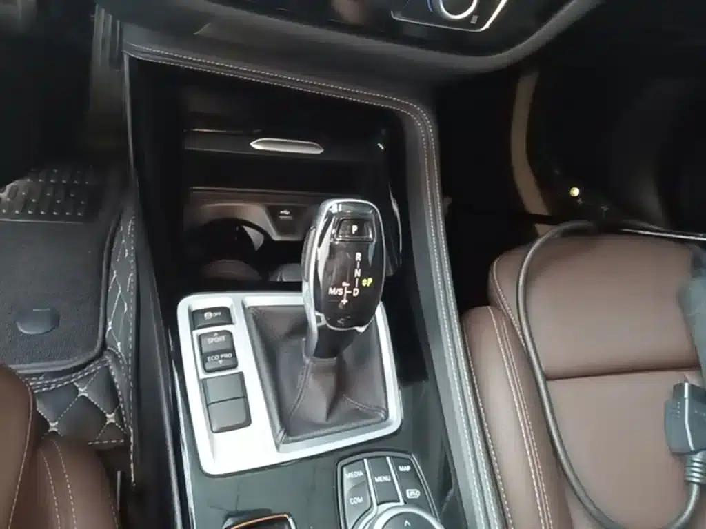 2021 BMW 1 Series 120i M Sport Shadow Edition — миниатюра 14