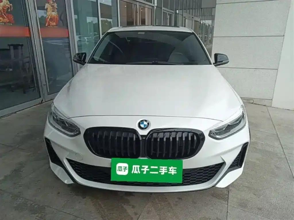 2021 BMW 1 Series 120i M Sport Shadow Edition — миниатюра 3