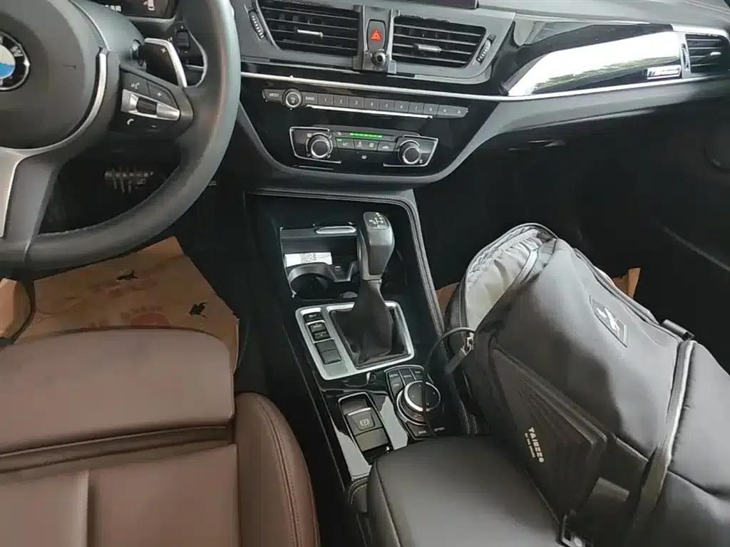 2019 BMW 1 Series 120i Leading M Sport Package — миниатюра 14