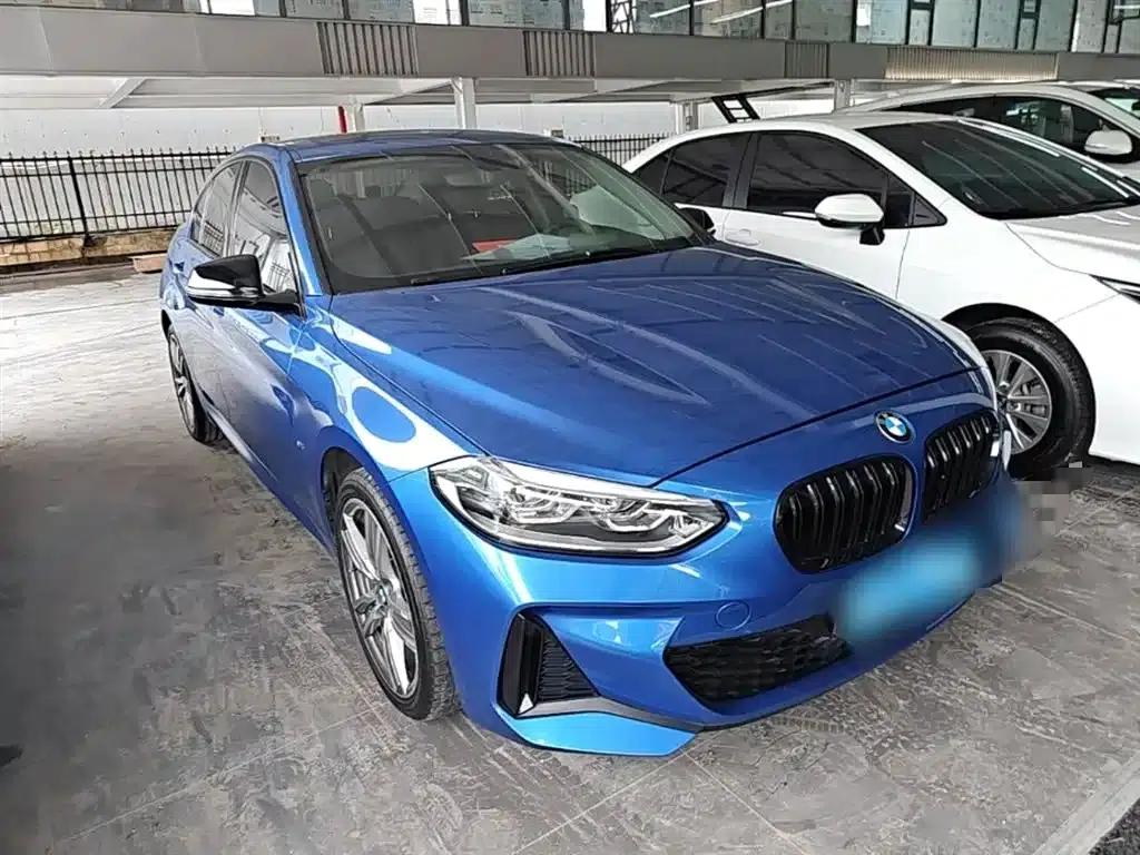 2019 BMW 1 Series 120i Leading M Sport Package — миниатюра 4
