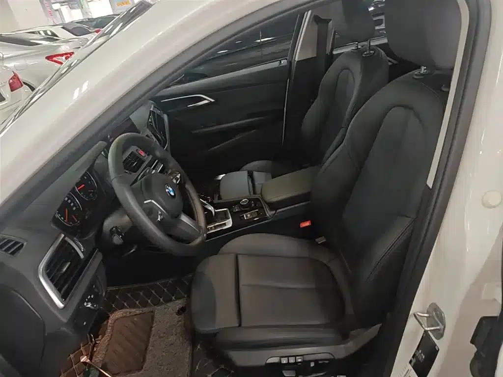 2020 BMW 1 Series 125i Leading M Sport Package — миниатюра 15