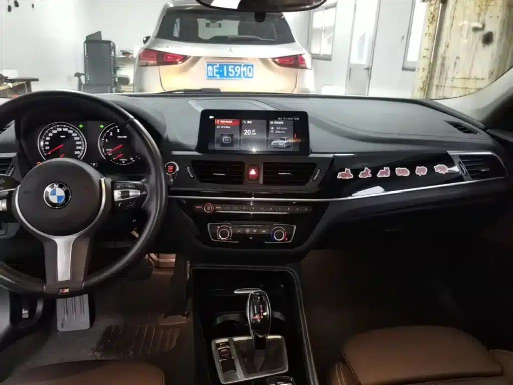 2020 BMW 1 Series 120i M Sport Package — миниатюра 13